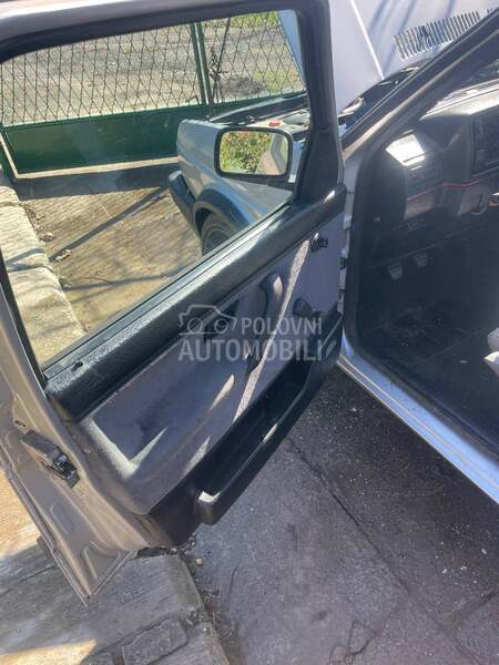 Volkswagen Golf 2 GTI