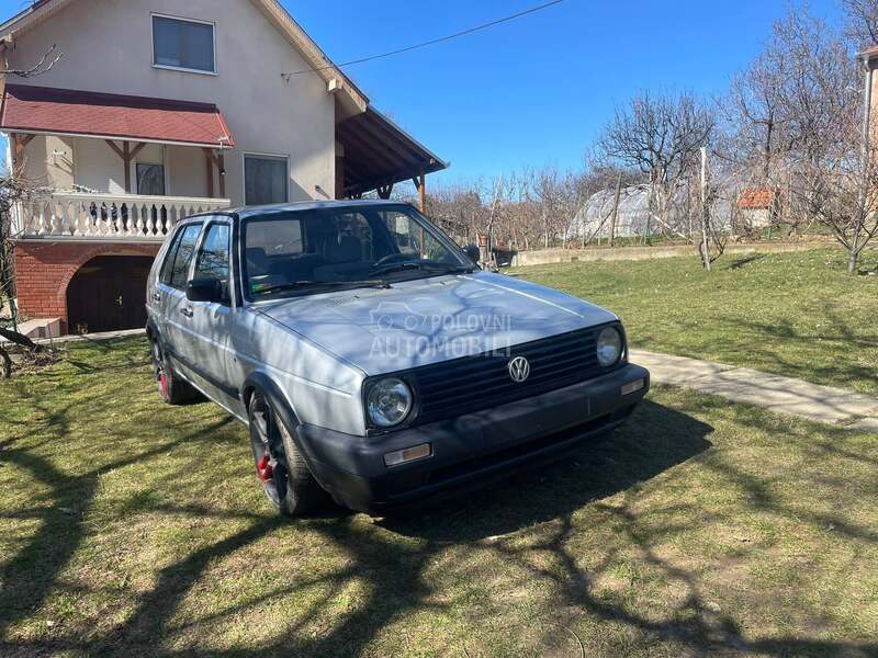 Volkswagen Golf 2 GTI