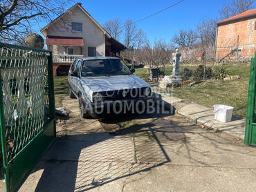 Volkswagen Golf 2 GTI