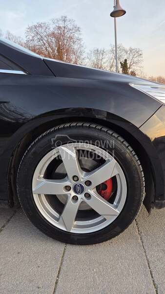 Ford Focus TITANIUM