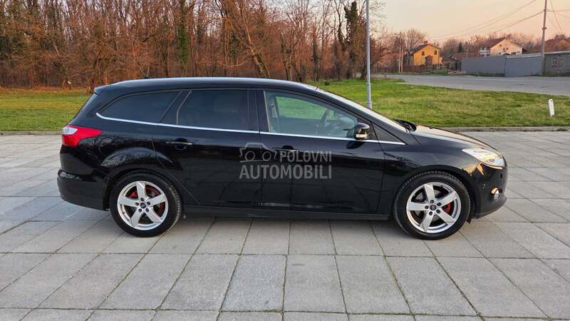 Ford Focus TITANIUM