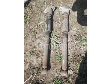 Zadnji amortizeri limuzina za Volkswagen Passat B5.5