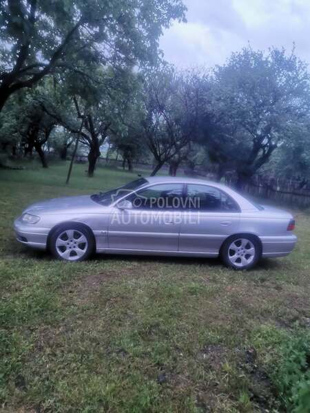 Opel Omega 
