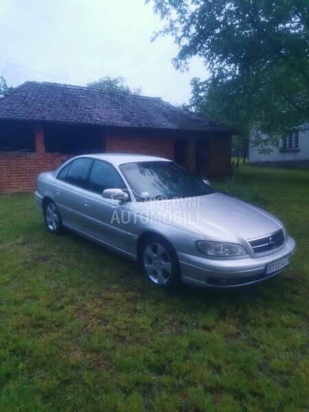 Opel Omega 