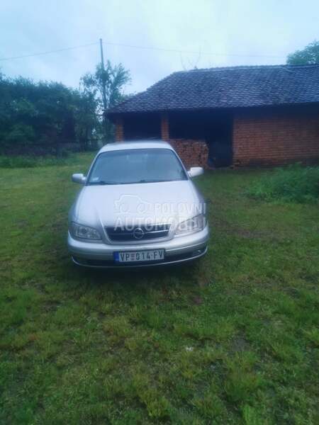 Opel Omega 