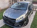 Peugeot 208 1.2/PANO/CH