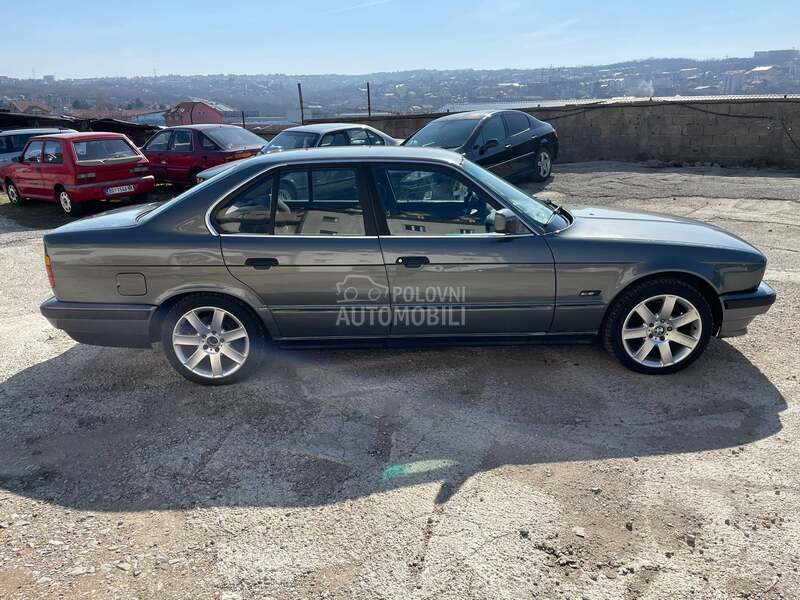 BMW 520 E34