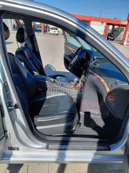 Mercedes Benz E 220 