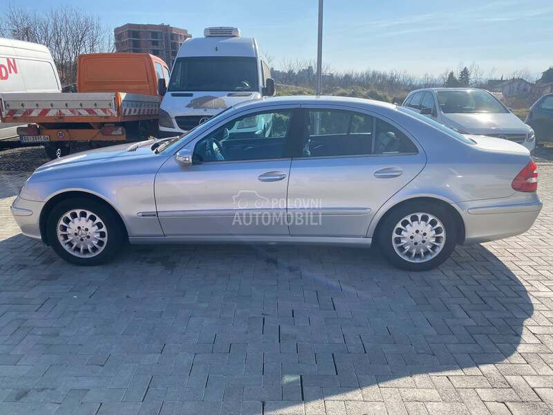 Mercedes Benz E 220 