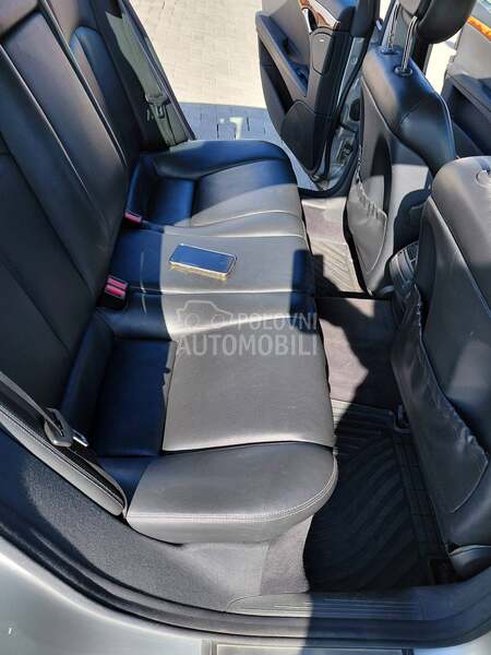 Mercedes Benz E 220 