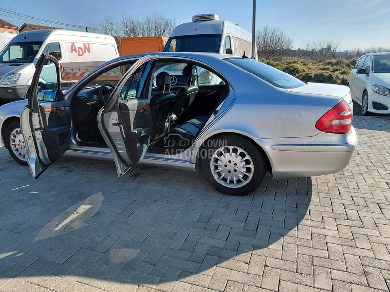 Mercedes Benz E 220 