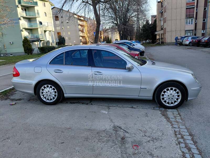 Mercedes Benz E 220 