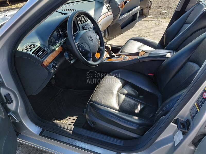 Mercedes Benz E 220 