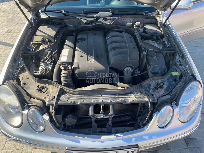 Mercedes Benz E 220 