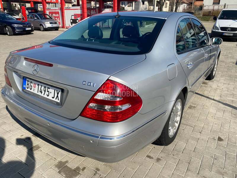 Mercedes Benz E 220 