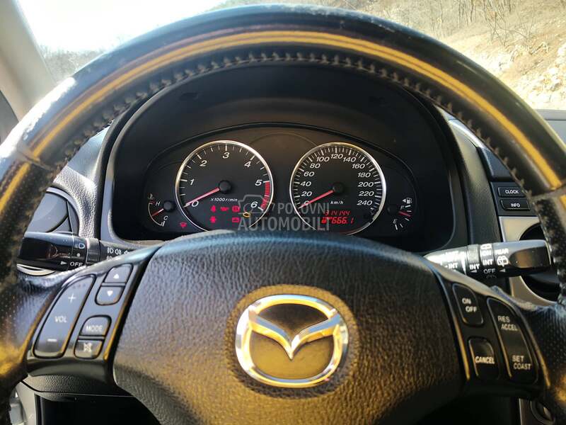 Mazda 6 