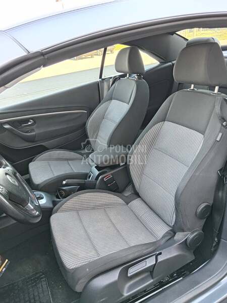 Volkswagen EOS 
