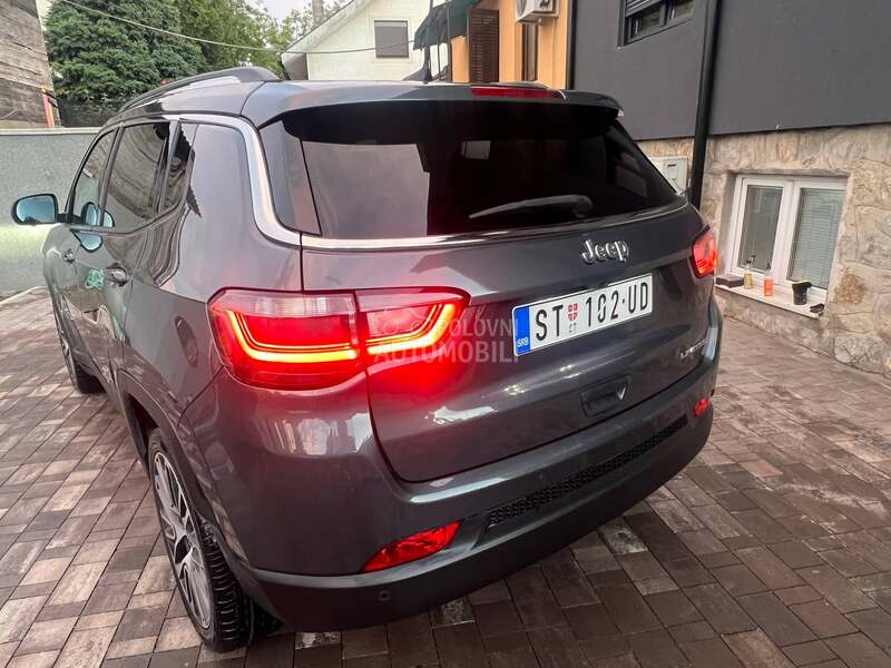 Jeep Compass Limited AUT