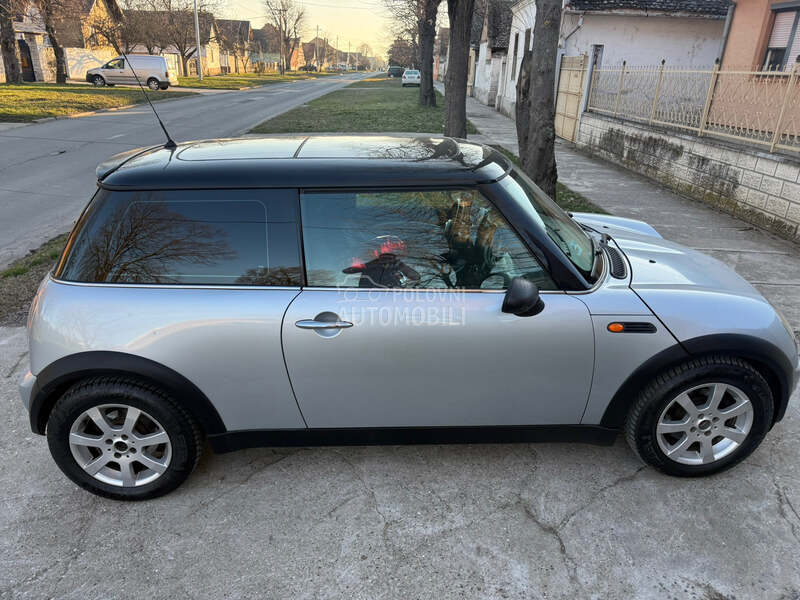 MINI Cooper 