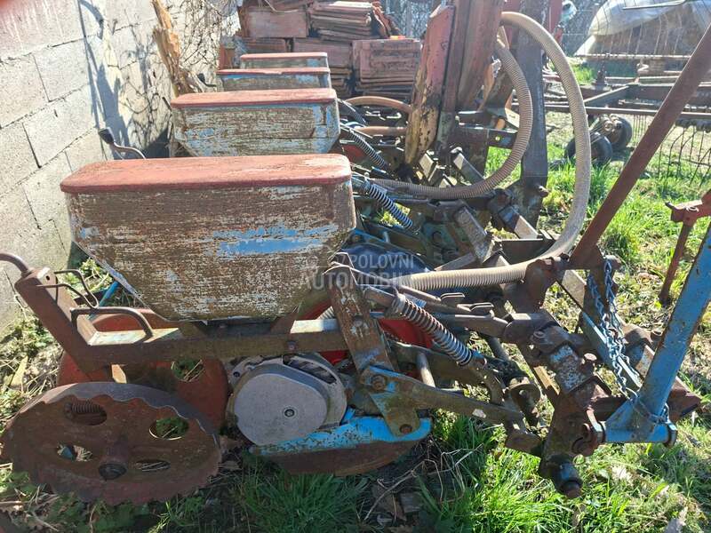 Monosem Pneumacka sejalica