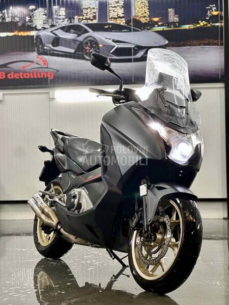 Honda INTEGRA S NC750