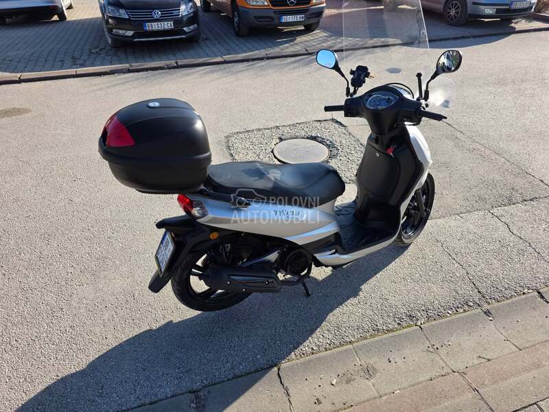 Peugeot Tweet 150 ABS