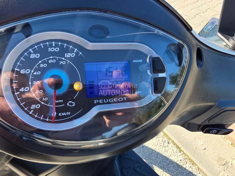Peugeot Tweet 150 ABS