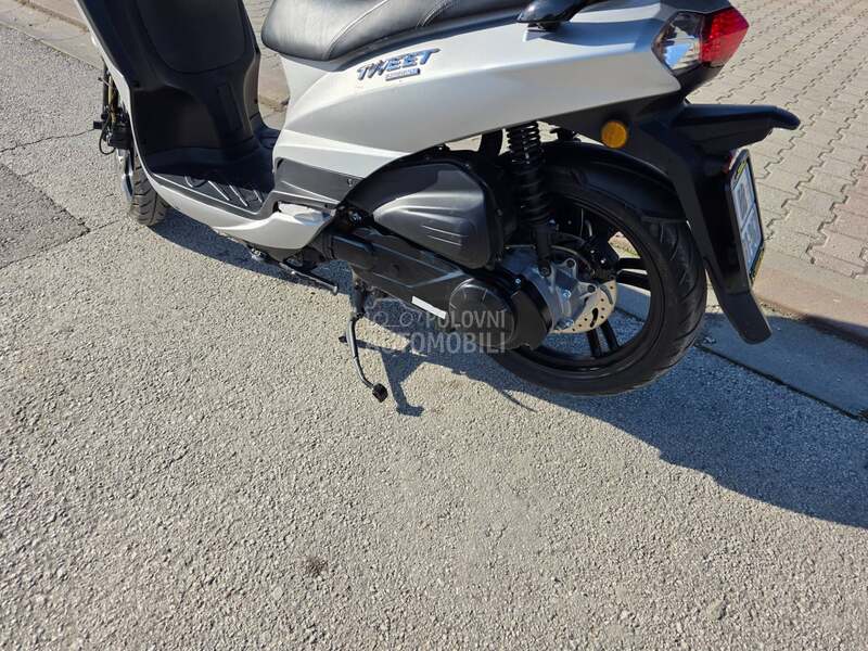 Peugeot Tweet 150 ABS