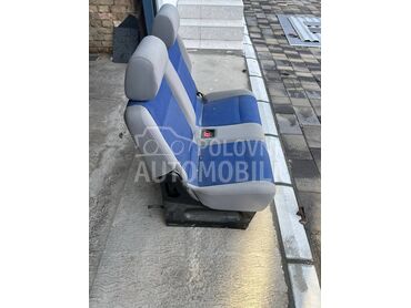 Zadnja dva sedista za Volkswagen Caddy od 2004. do 2019. god.