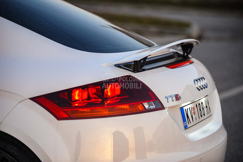 Audi TT QUATTRO