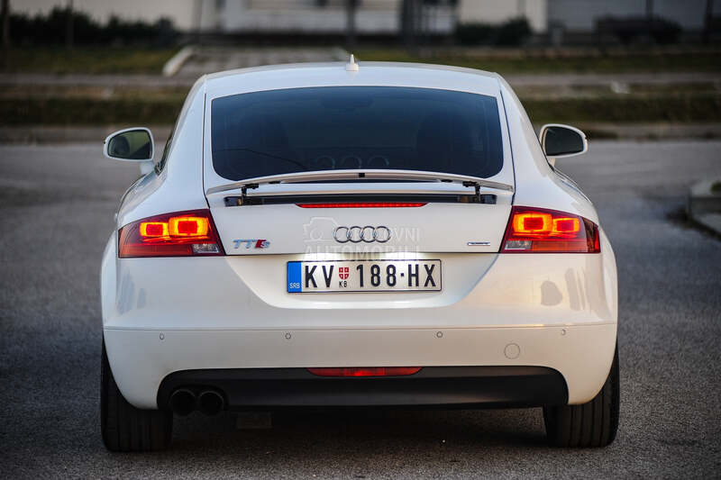 Audi TT QUATTRO