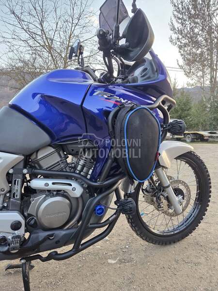 Honda transalp 650