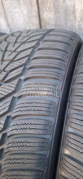 Hankook 225/40 R19 Zimska