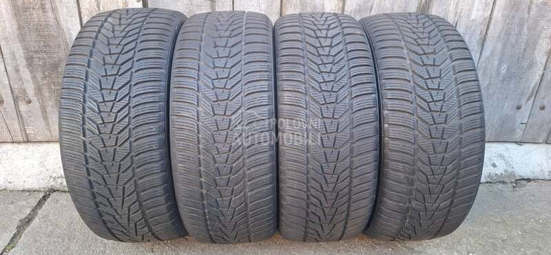 Hankook 225/40 R19 Zimska