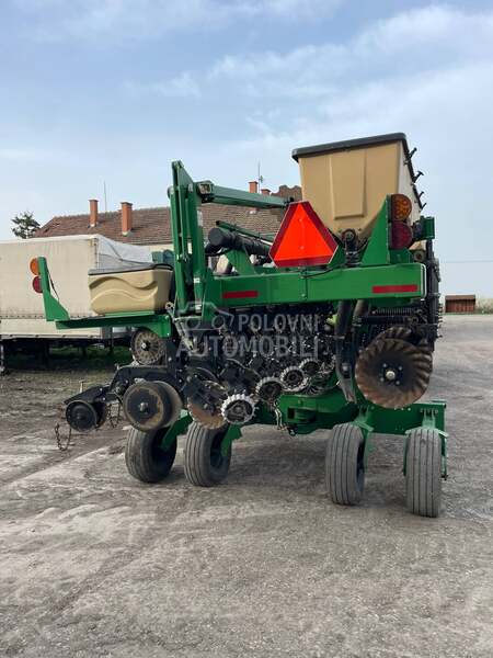 Great Plains YP825AR