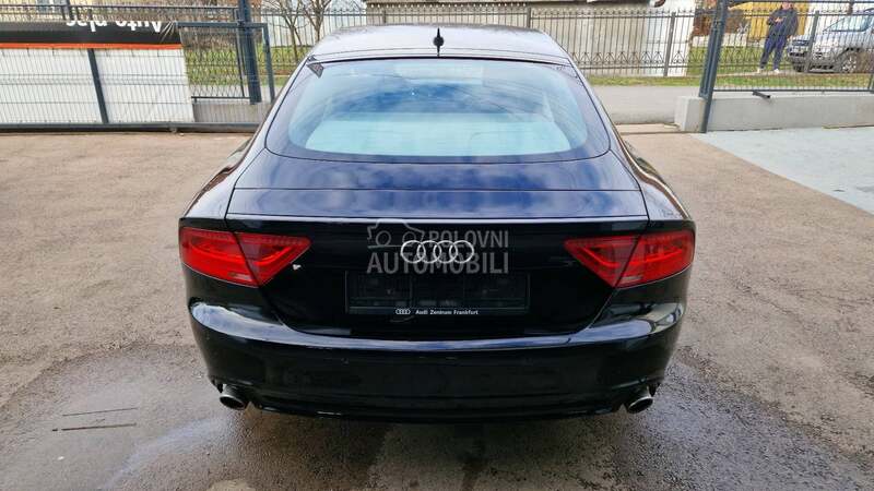 Audi A7 quattro Matrix