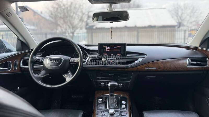 Audi A7 quattro Matrix