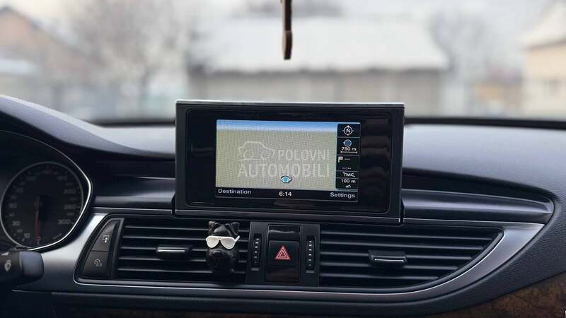 Audi A7 quattro Matrix