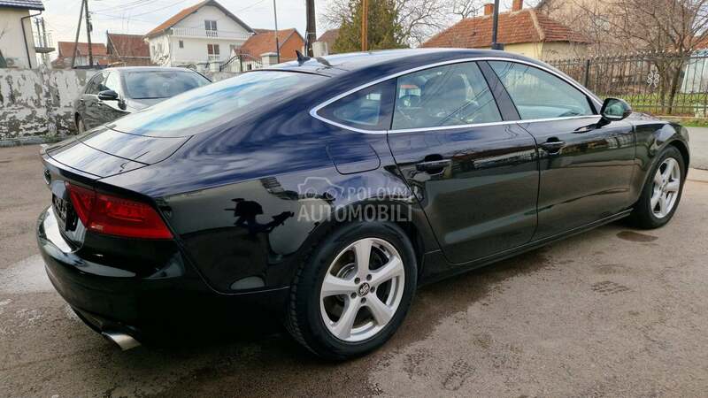 Audi A7 quattro Matrix