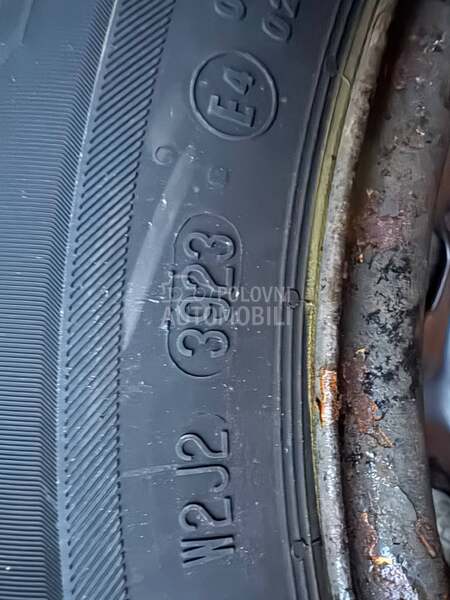 Barum 185/60 R14 Zimska