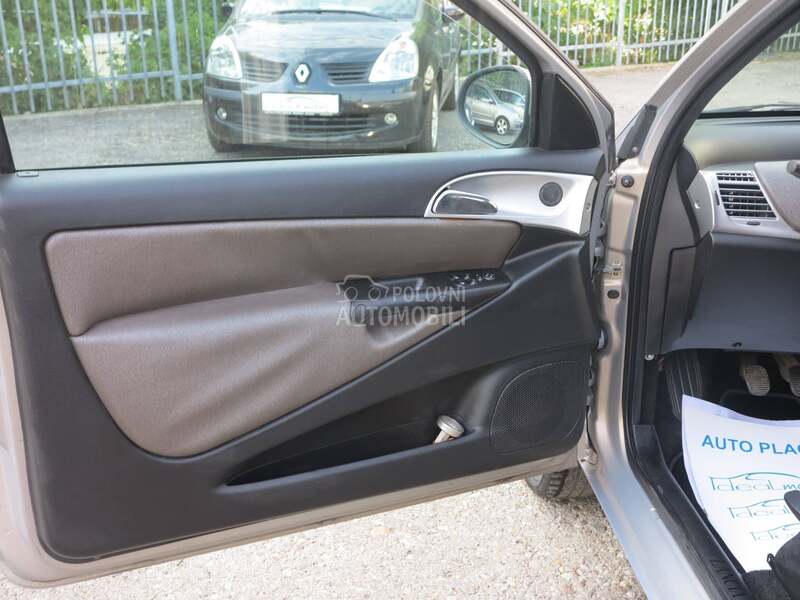 Lancia Ypsilon 1.2 B