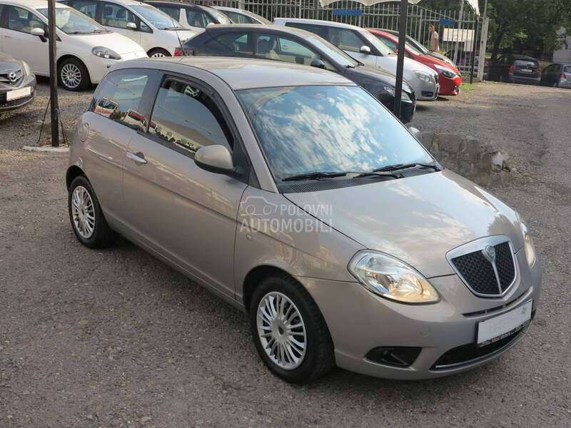 Lancia Ypsilon 1.2 B