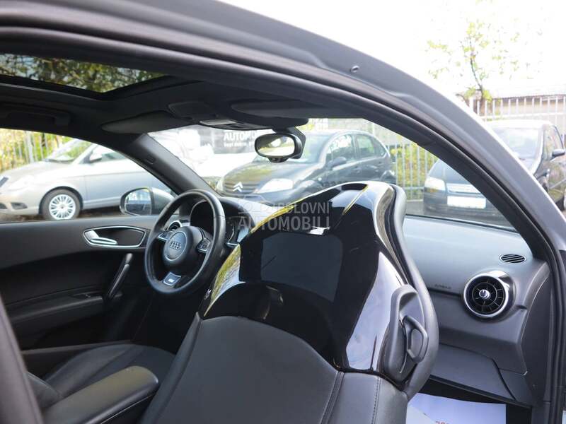 Audi A1 1.4 b 3 x Sline