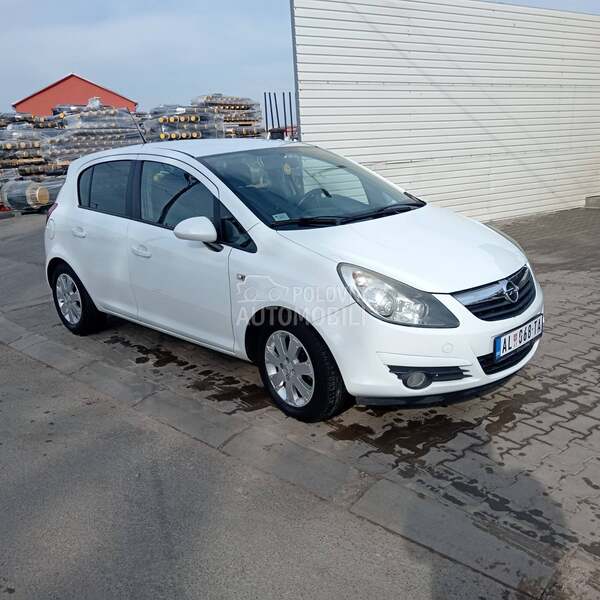Opel Corsa D 1.4i
