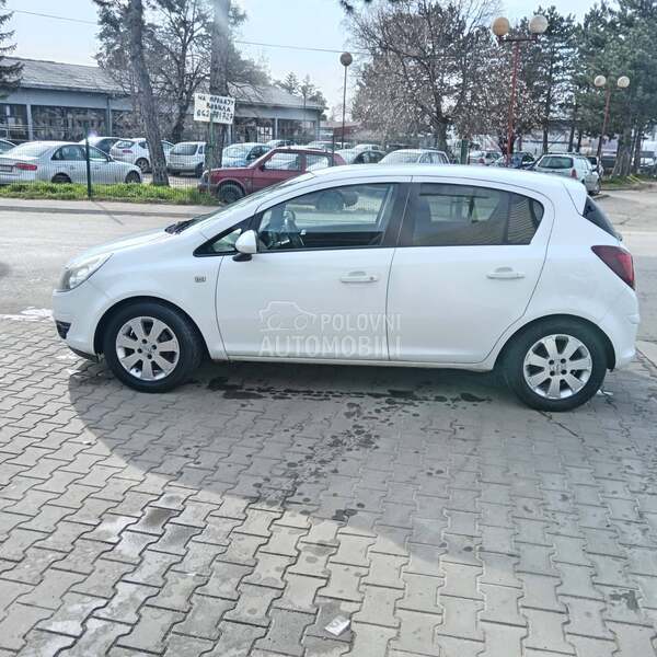 Opel Corsa D 1.4i