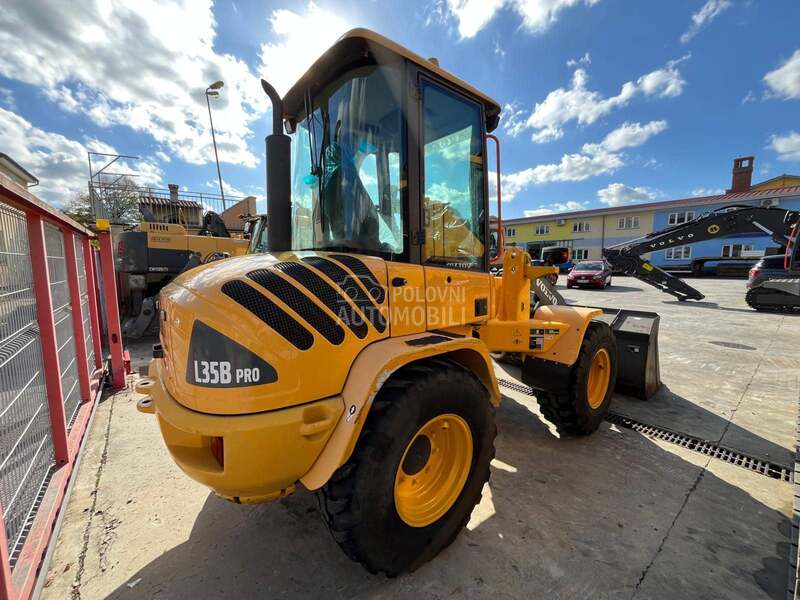Volvo L35B