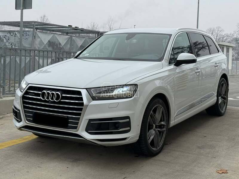 Audi Q7 