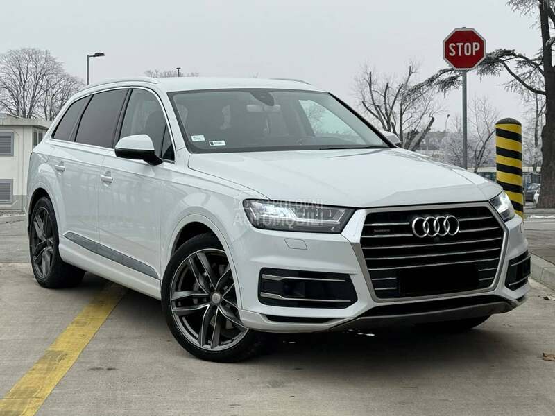 Audi Q7 
