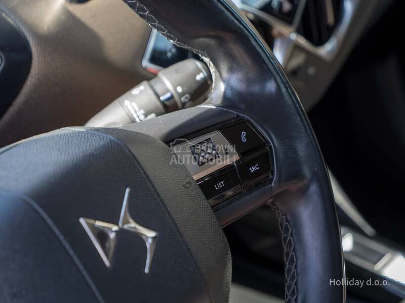 DS 3 1.2PureTech Led Nav