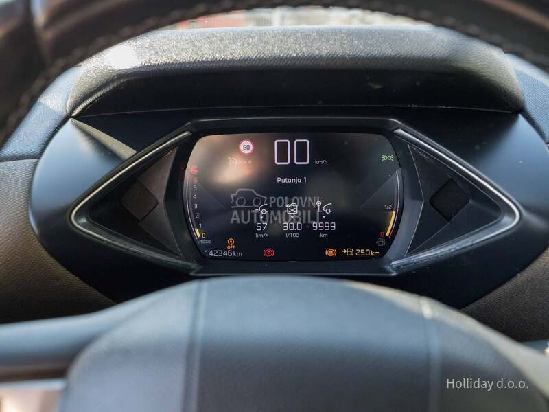 DS 3 1.2PureTech Led Nav